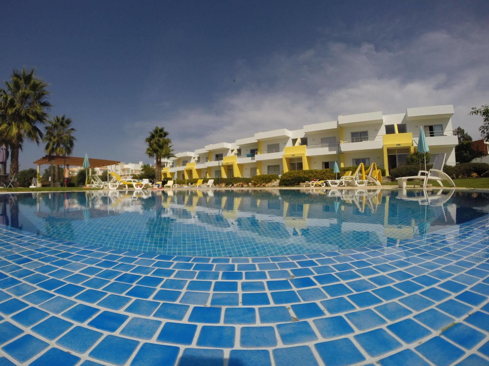 Apartamentos Santa Teresinha Alvor Exterior foto